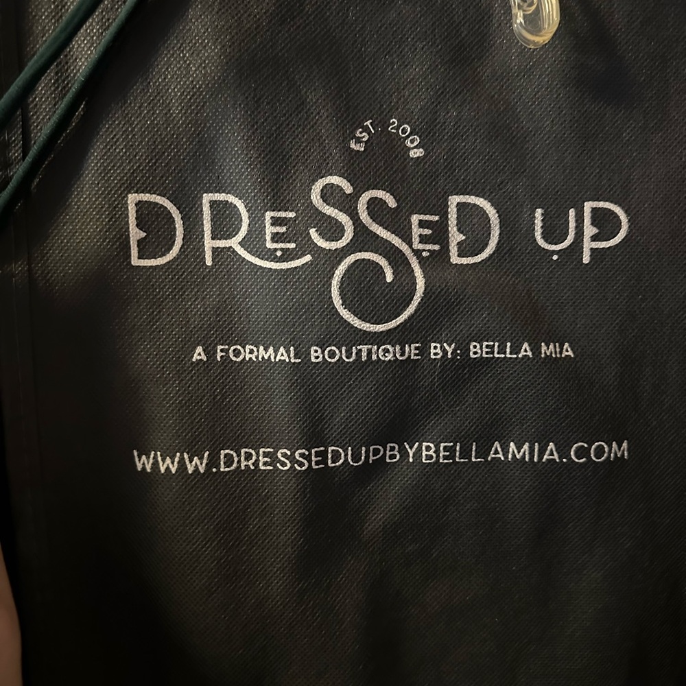 PROM DRESS - Picture 4 of 5